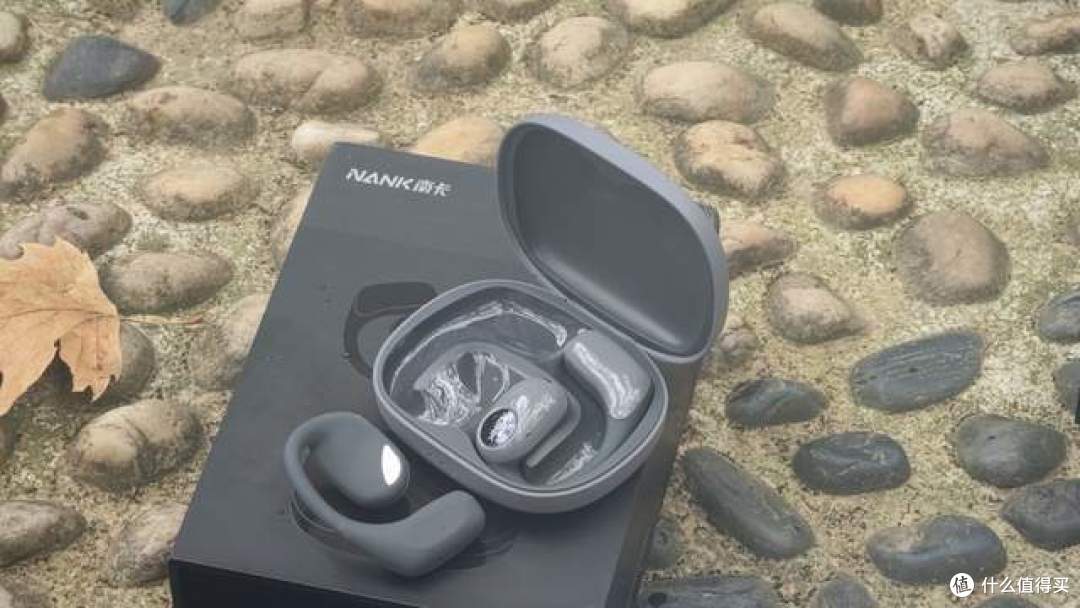 南卡OE Pro 2:开放式耳机新体验,舒适与音质再升级