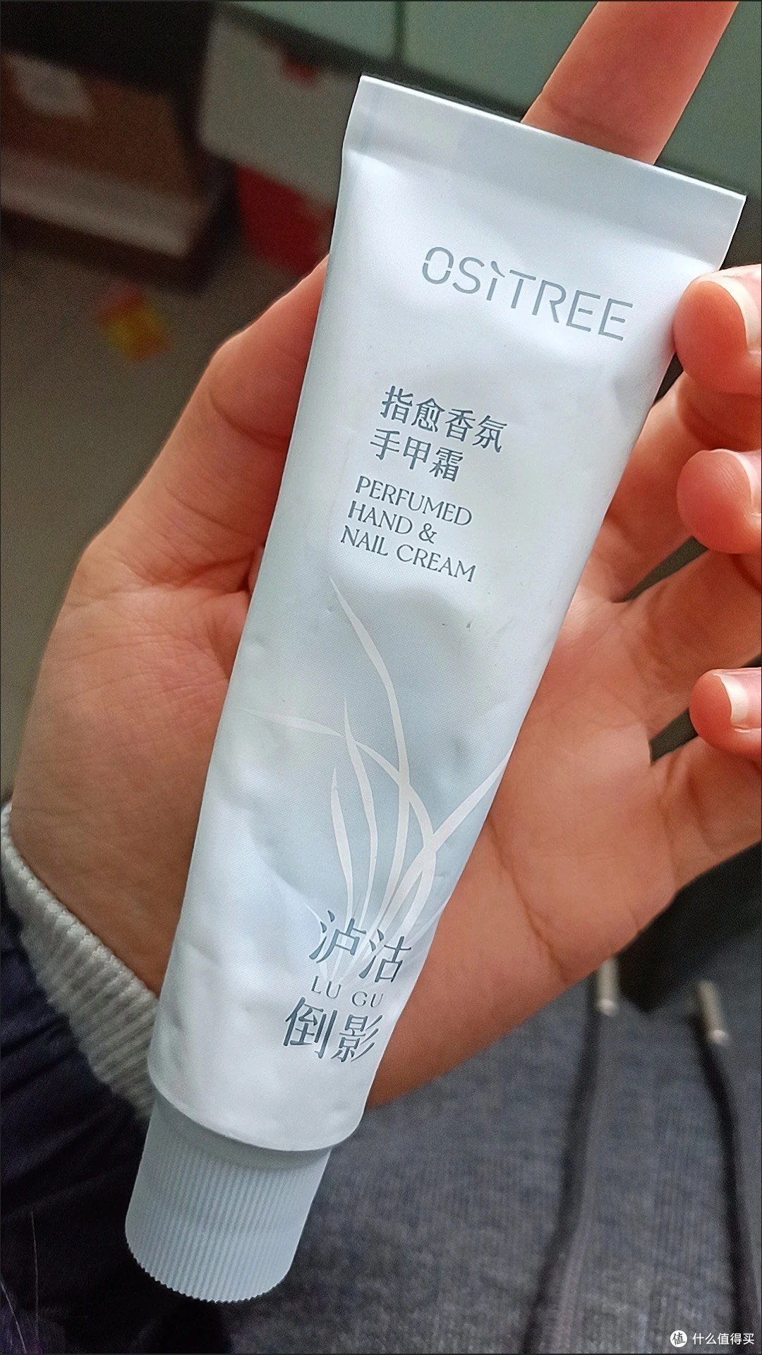 柳丝木护手霜 包里必备!