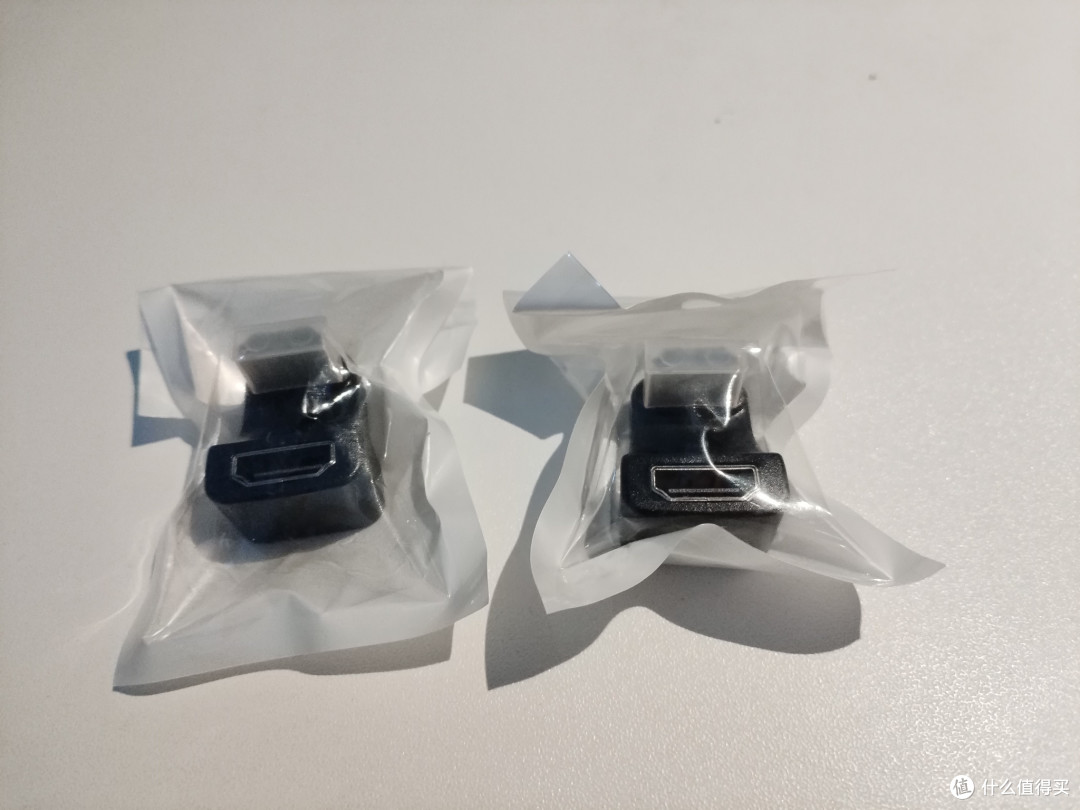 HDMI线180度转向头,完美解决扩展坞HDMI线整理问题