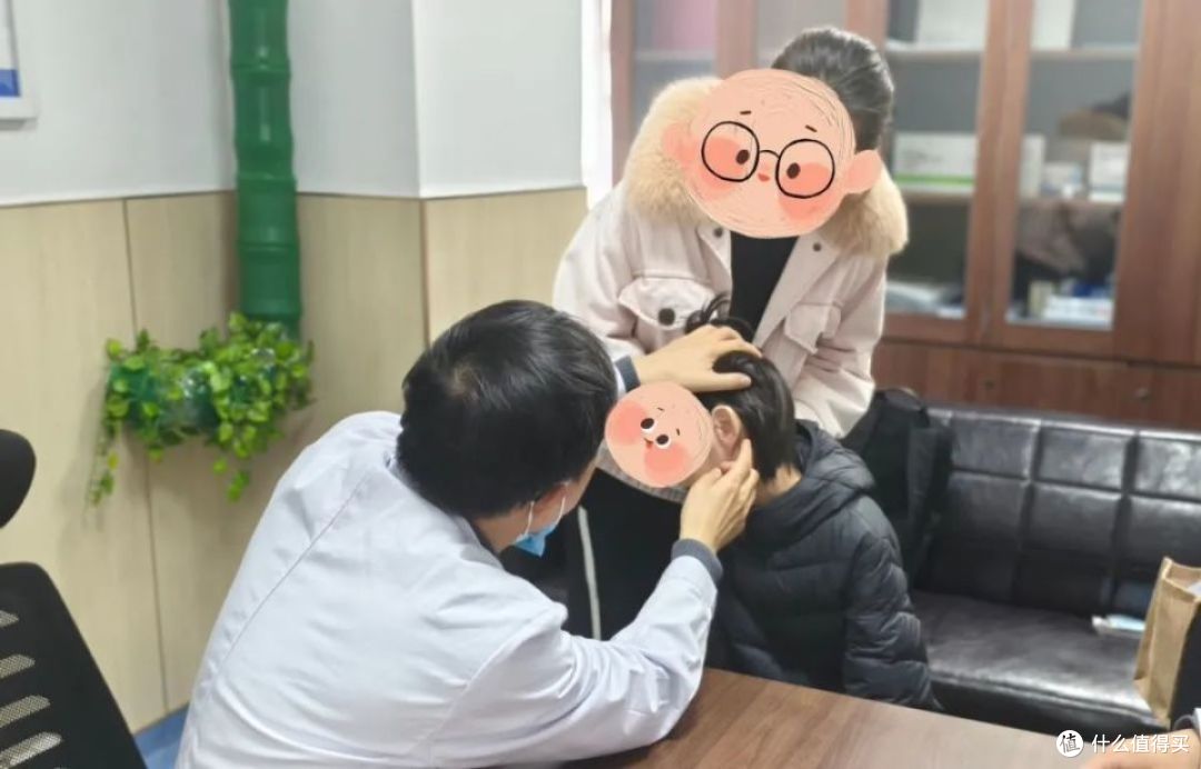 圆梦新耳朵!我院开展关爱耳畸形公益义诊活动