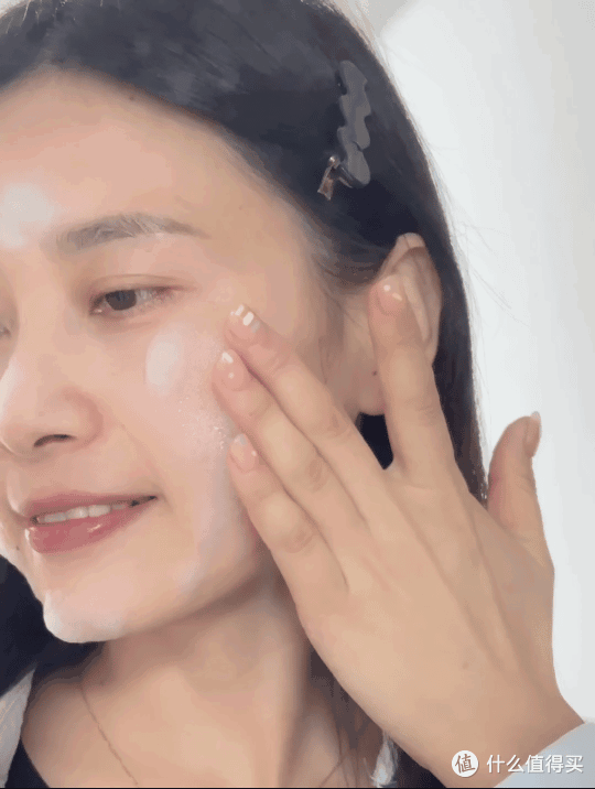 洁面还能养肤?洗卸二合一,用瑷尔博士洁颜蜜“洗”出好皮肤!
