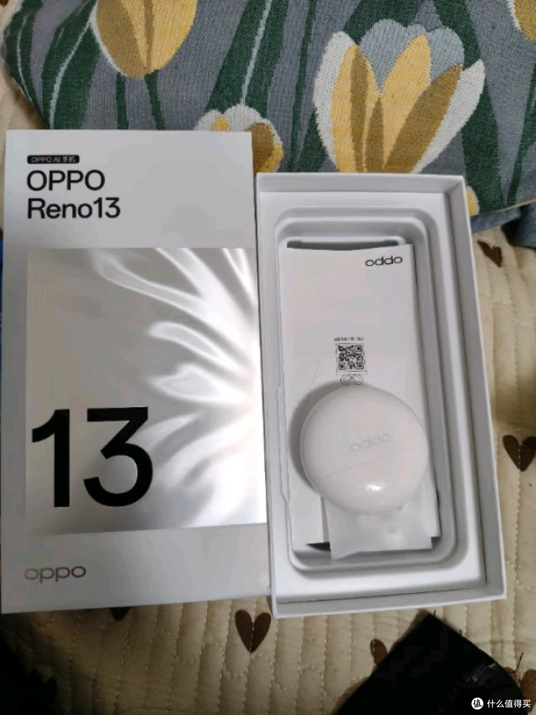 OPPO Reno13 蝶蝶紫,时尚生活的最佳伴侣
