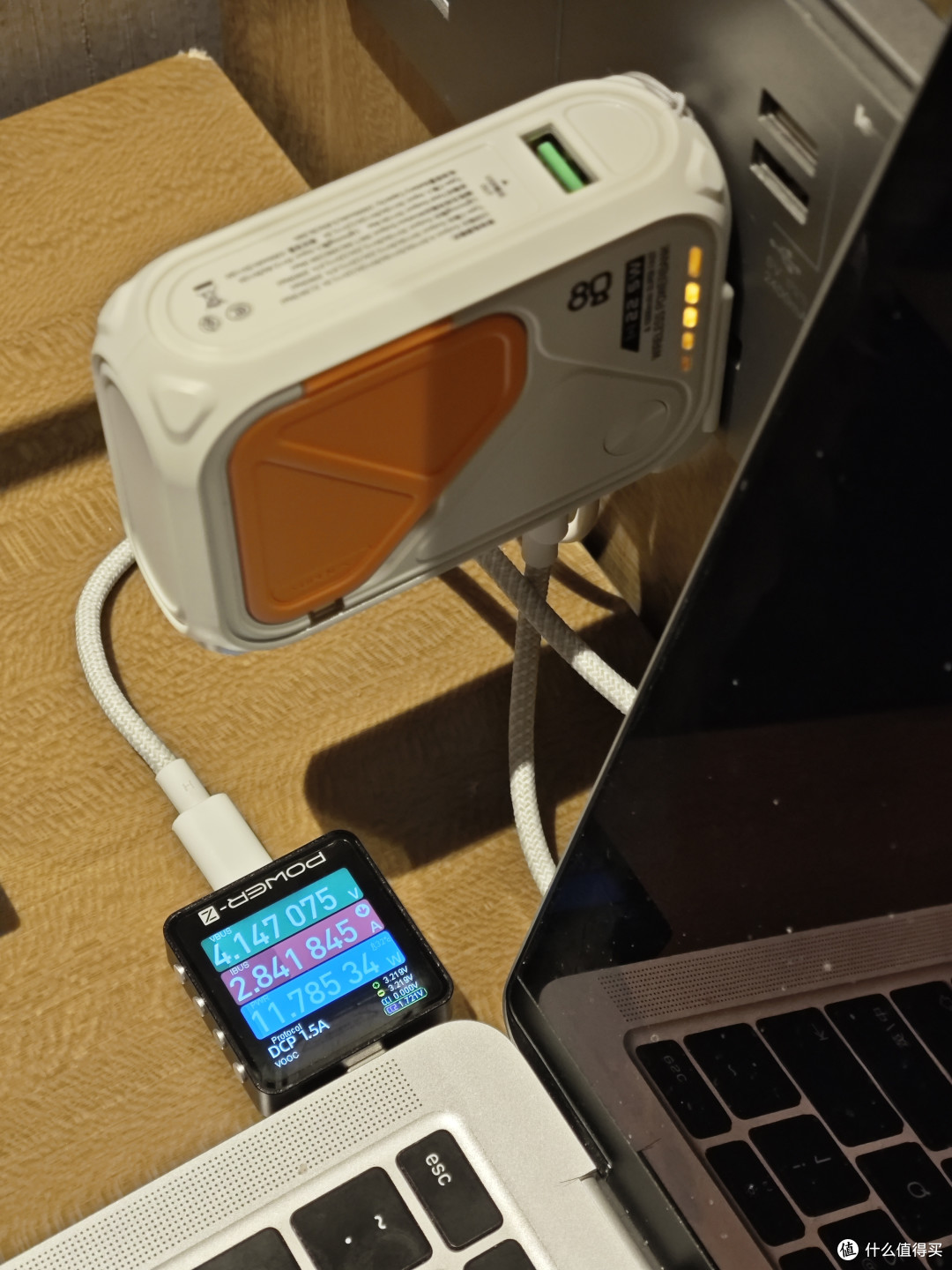 聊一款看似接近完美的充电宝