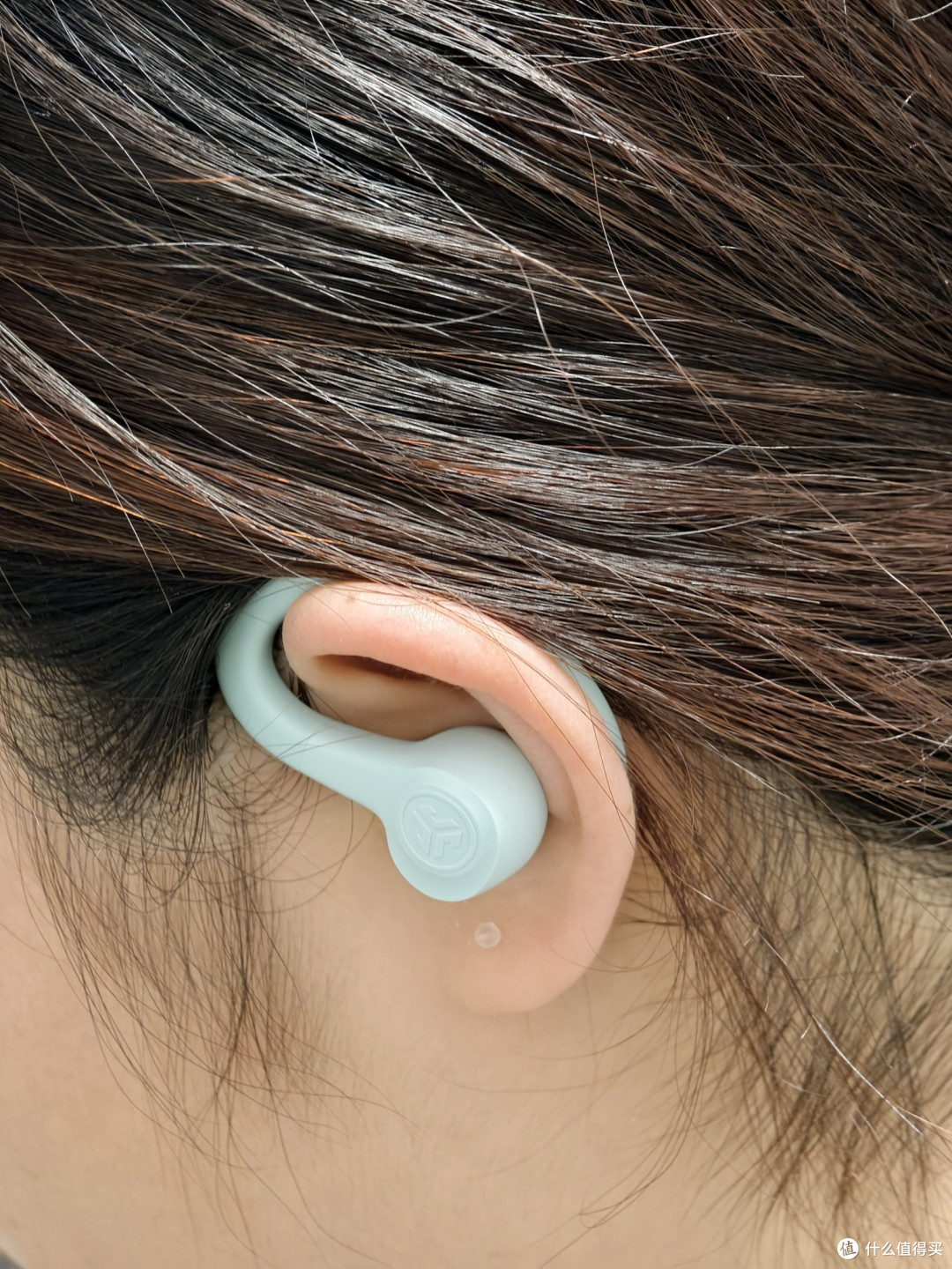 耳挂和入耳式碰撞会发生什么呢？JLab GO Sport+耳挂式蓝牙运动耳机：运动与音乐的完美结合
