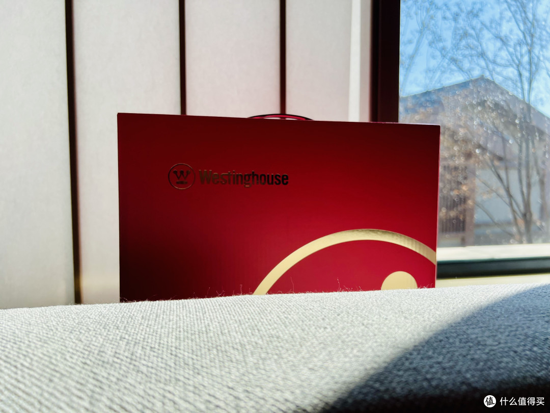 包装盒子蛮好看，送礼也可以。