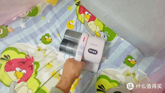 双刷双杯雾化,除螨杀菌吸尘一步到位,摩氪除螨仪体验