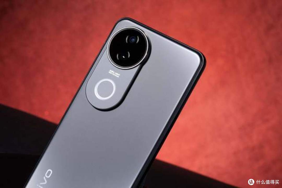 vivo S20外观亮眼,轻薄设计,花纹精美绝伦