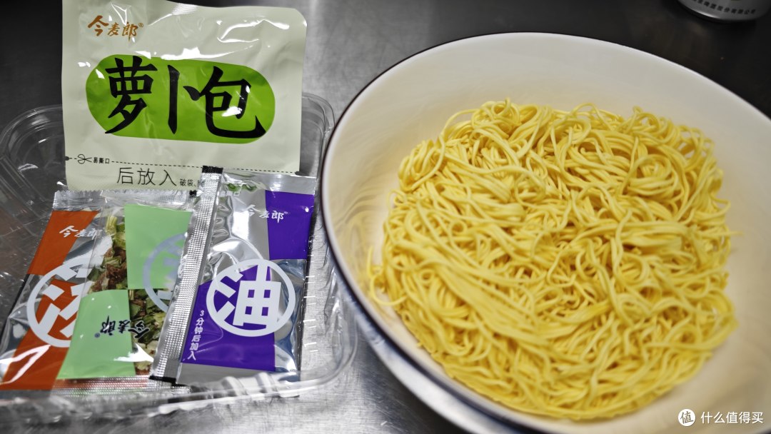 5分钟速食面横评,哪一碗最暖你的胃?