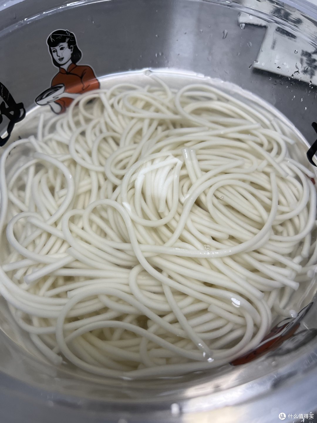 5分钟速食面横评,哪一碗最暖你的胃?