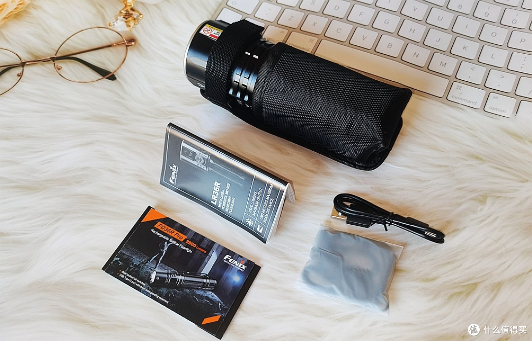 10000流明的小钢炮推荐,Fenix 菲尼克斯 LR36R手电入手体验!