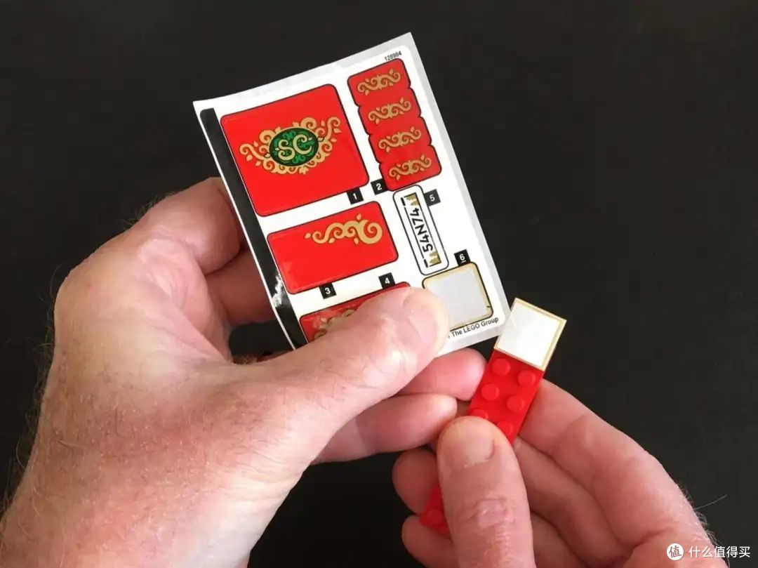 天下苦贴纸久矣!克服令人讨厌的乐高贴纸,这些方法你肯定不知道