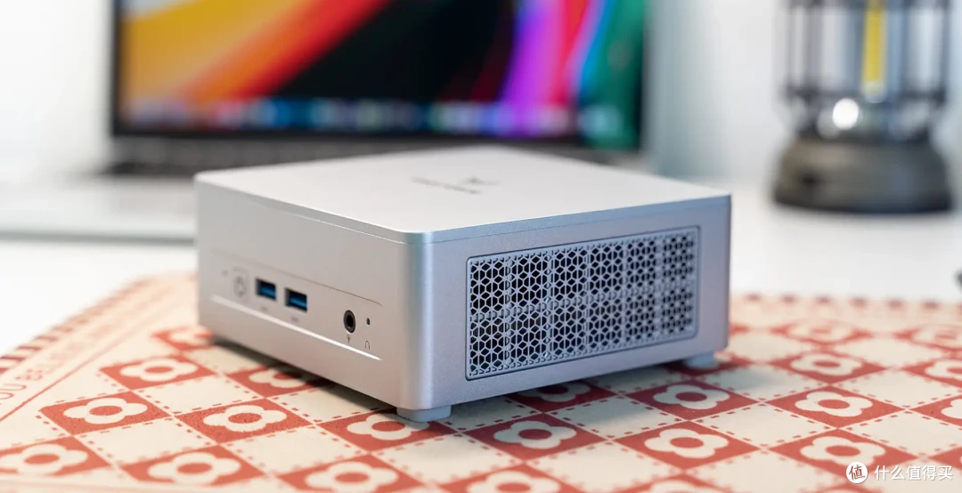 玩3A、还能当全闪NAS和AIO服务器!全能小主机铭凡UM870 Slim体验