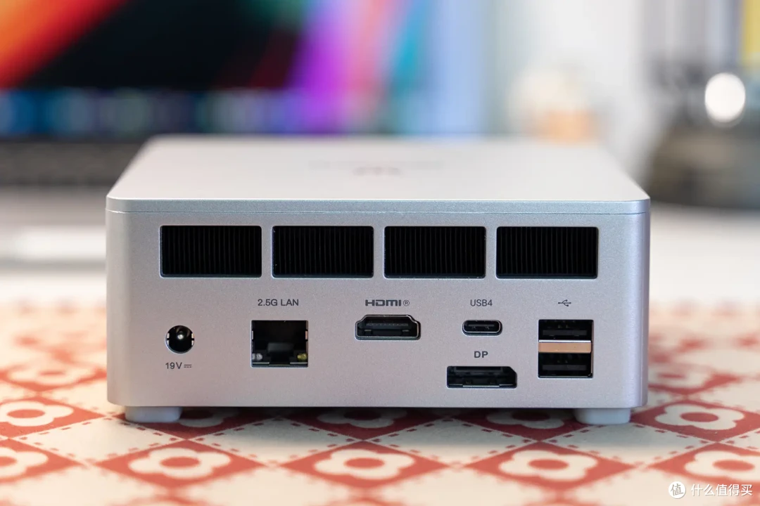 玩3A、还能当全闪NAS和AIO服务器!全能小主机铭凡UM870 Slim体验