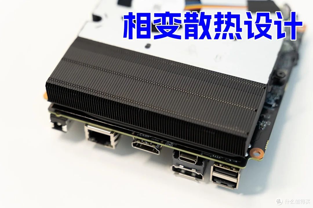 玩3A、还能当全闪NAS和AIO服务器!全能小主机铭凡UM870 Slim体验