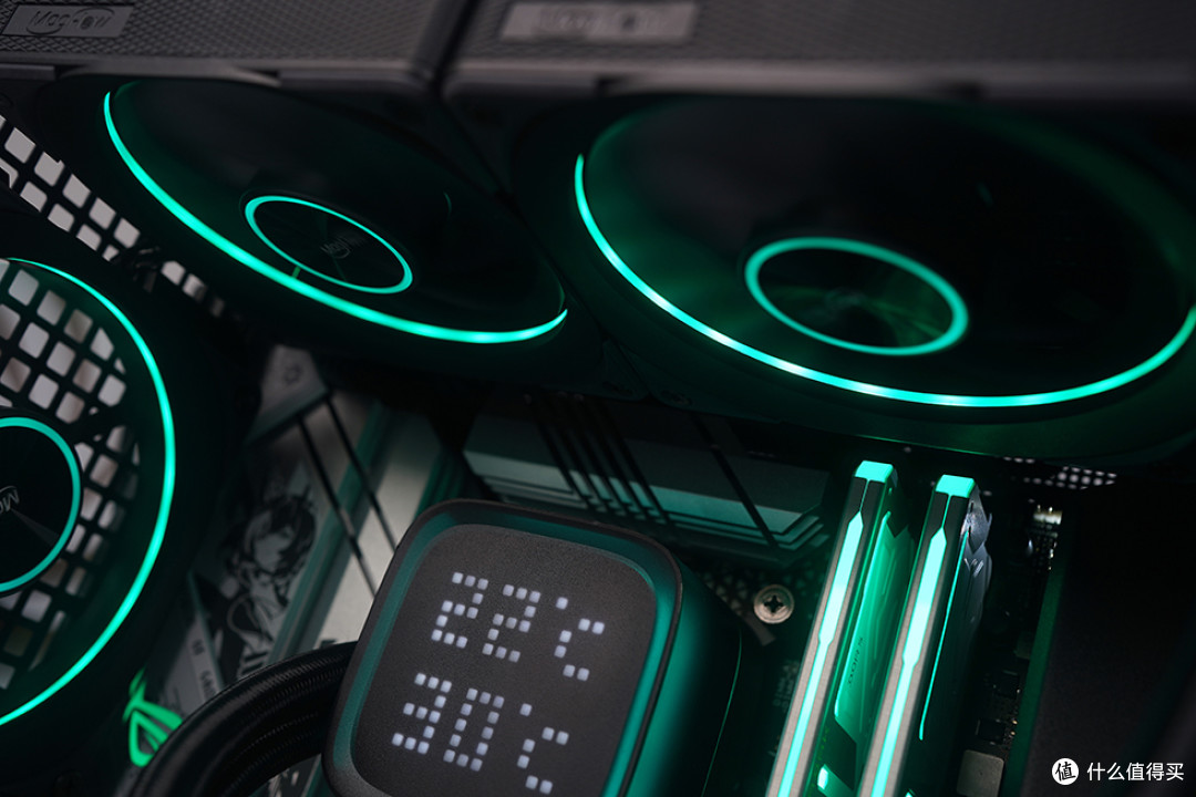 136K+B760吹雪+索泰 RTX 4070S + 乔思伯 D32 PRO MATX 装机展示