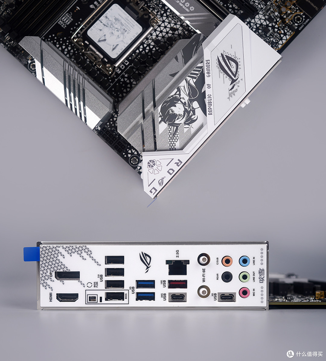 136K+B760吹雪+索泰 RTX 4070S + 乔思伯 D32 PRO MATX 装机展示