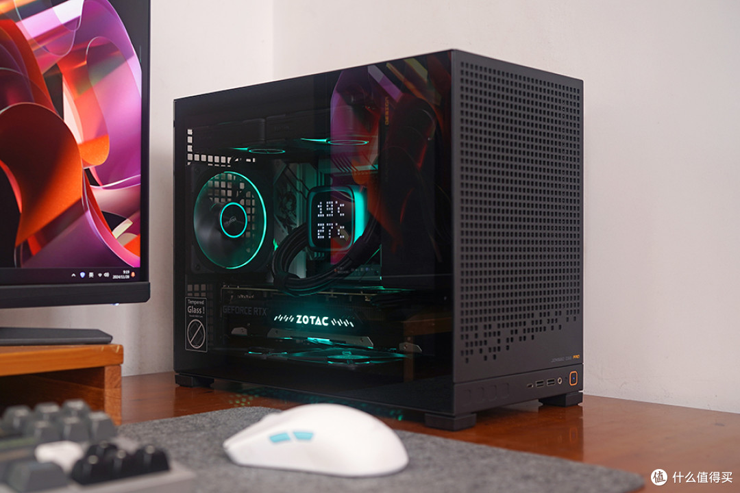 136K+B760吹雪+索泰 RTX 4070S + 乔思伯 D32 PRO MATX 装机展示