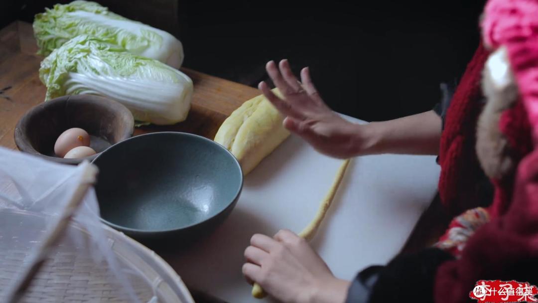 李子柒教做的8种小零食,春节期间保准受欢迎,心灵手巧具象化了