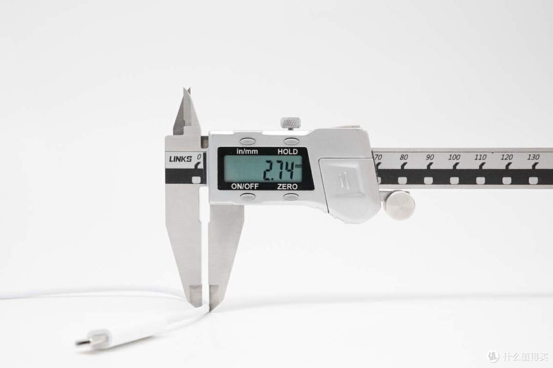 最新苹果手表原装充电器不能给Apple Watch SE1充电？