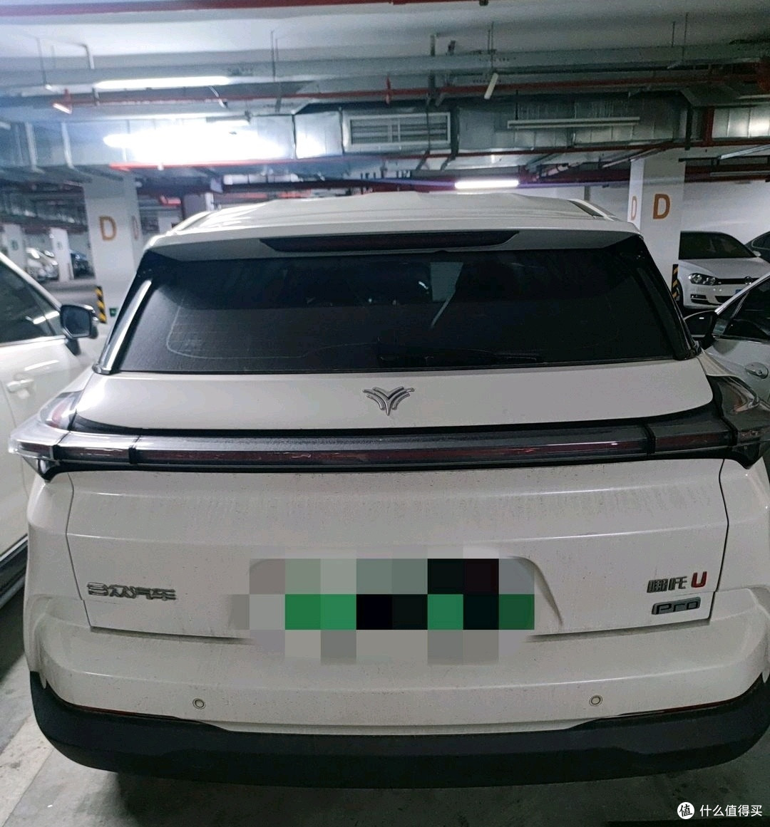 哪咤U,作为一款集科技、时尚与实用性于一身的智能电动SUV,
