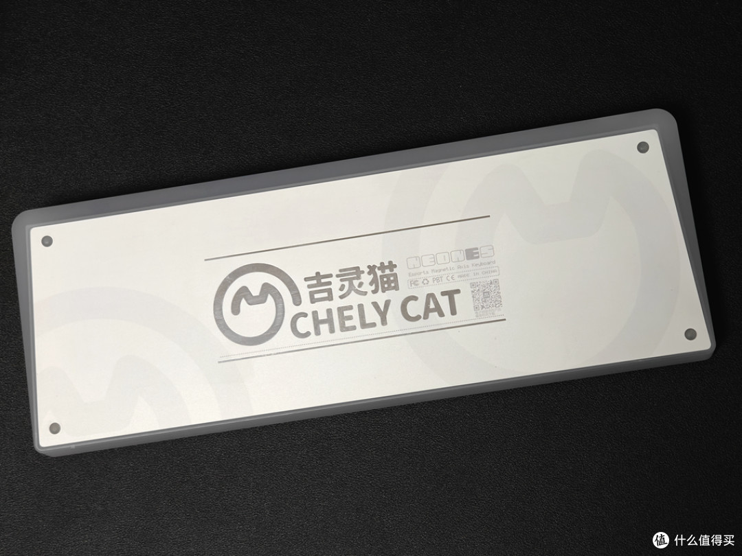 多灯位加持,明明可以靠颜值却偏要靠实力!吉灵猫NEON6S磁轴键盘