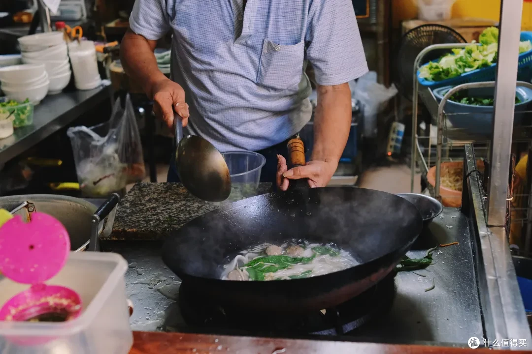 鲜美是王道,这座城市靠一碗粥就能在美食界横着走
