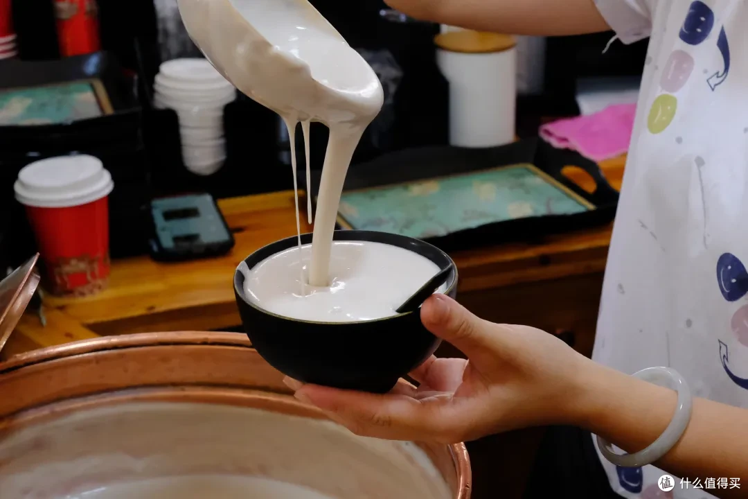 鲜美是王道,这座城市靠一碗粥就能在美食界横着走