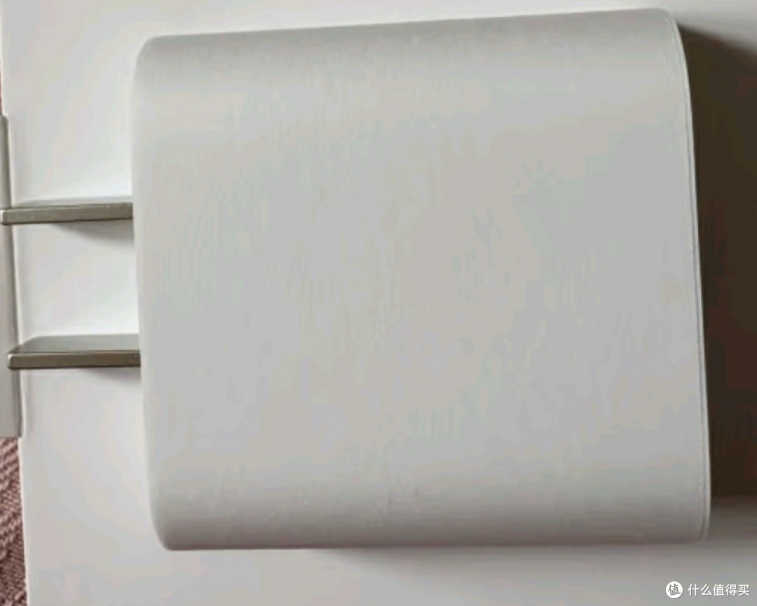 苹果 20W USB-C 充电器:高效快充,便捷随行