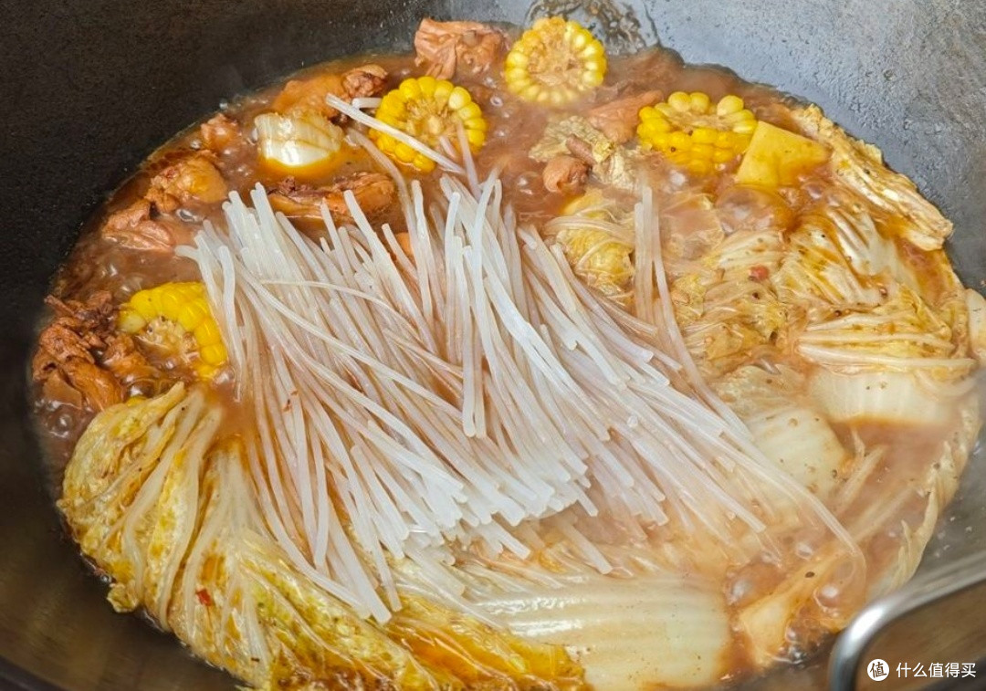 小鸡炖蘑菇,铁锅炖出家的味道!