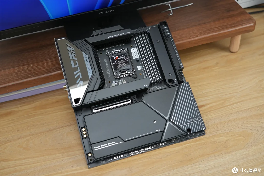 豪华用料,极致体验-七彩虹iGame Z890 Vulcan W V20火神主板评测