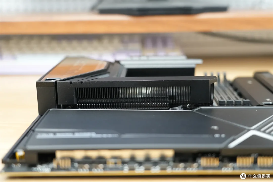 豪华用料,极致体验-七彩虹iGame Z890 Vulcan W V20火神主板评测