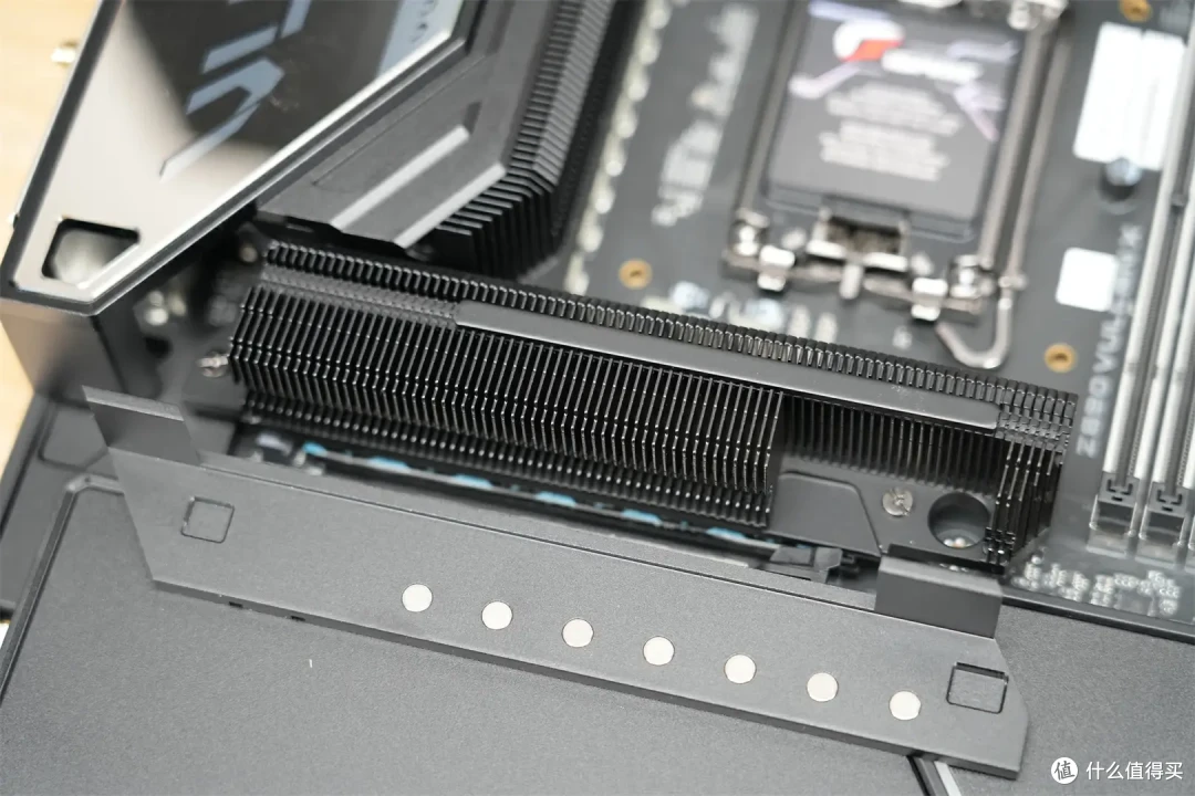 豪华用料,极致体验-七彩虹iGame Z890 Vulcan W V20火神主板评测
