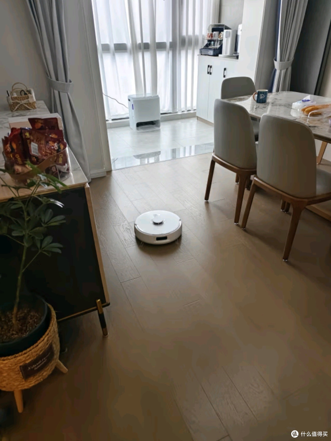 云鲸扫地机器人J5深度:智能清洁新体验