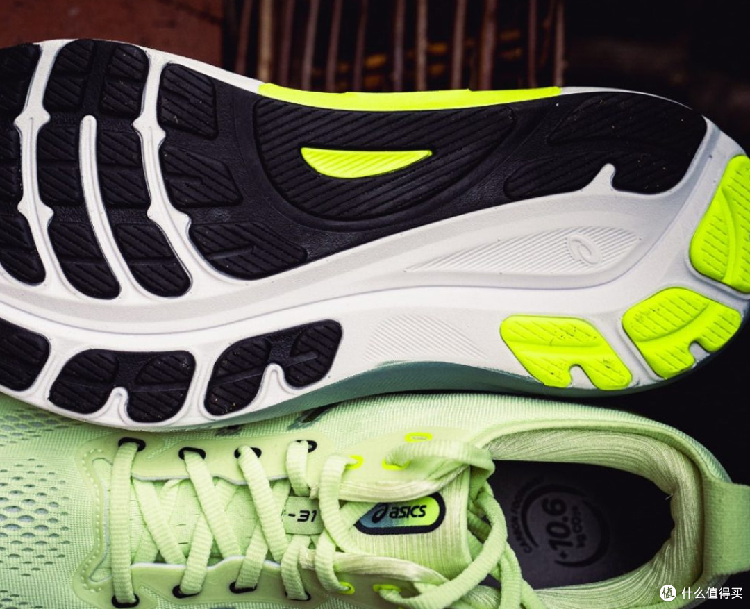 【24年跑鞋回顾】万字长文解析,各矩阵最值得买的15双跑鞋
