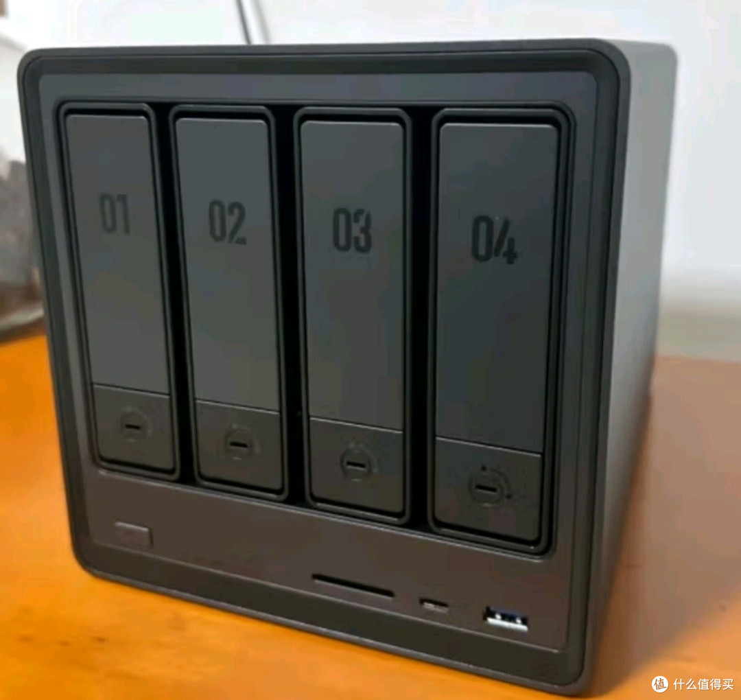 绿联私有云 DXP4800 16G 版:家庭数据中心新宠