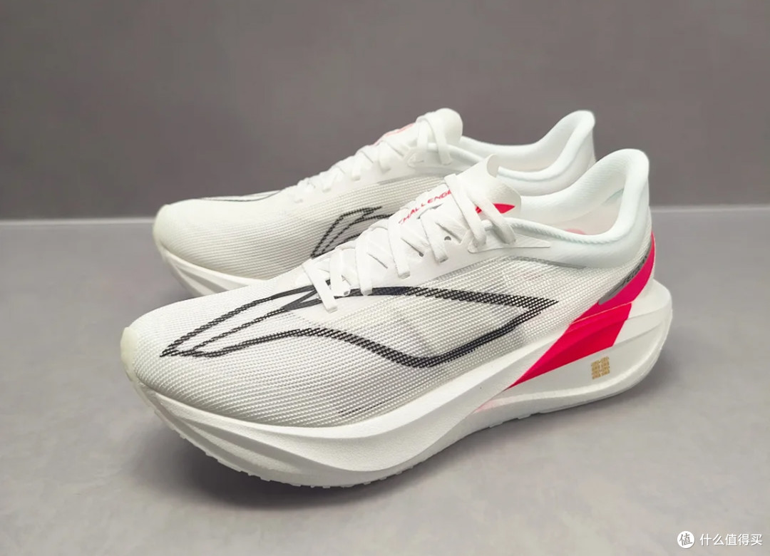【24年跑鞋回顾】万字长文解析,各矩阵最值得买的15双跑鞋