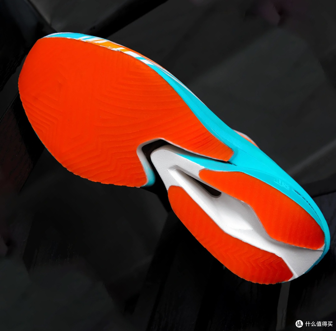 【24年跑鞋回顾】万字长文解析,各矩阵最值得买的15双跑鞋