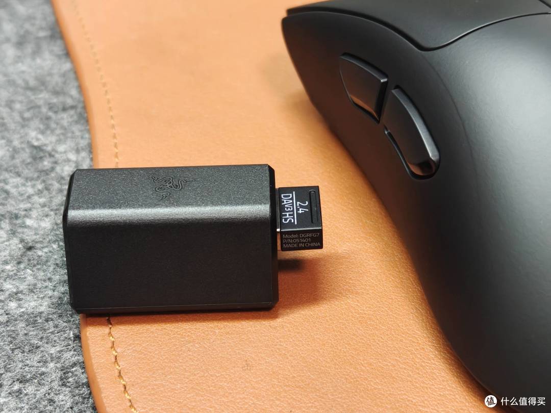 雷蛇炼狱蝰蛇V3极速版:55g超轻量化设计,舒适性操控性拉满