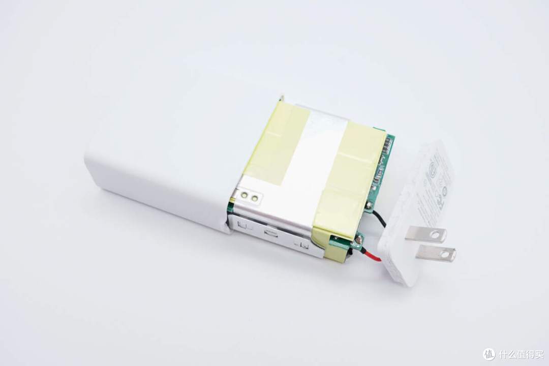拆解报告:GPD电脑原装100W氮化镓充电器A879-200500C-US1