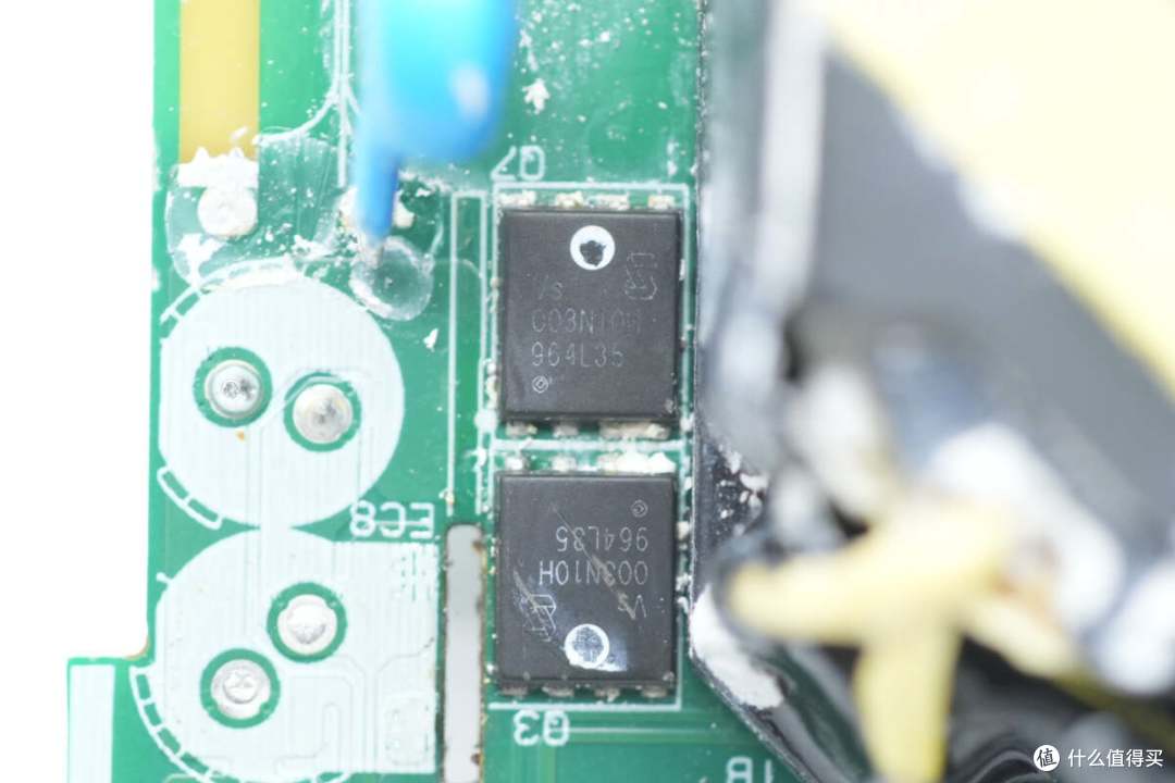 拆解报告:GPD电脑原装100W氮化镓充电器A879-200500C-US1
