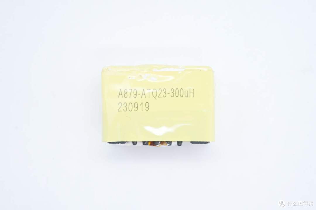拆解报告:MECHREVO机械革命100W氮化镓充电器A879-200500C-CN1