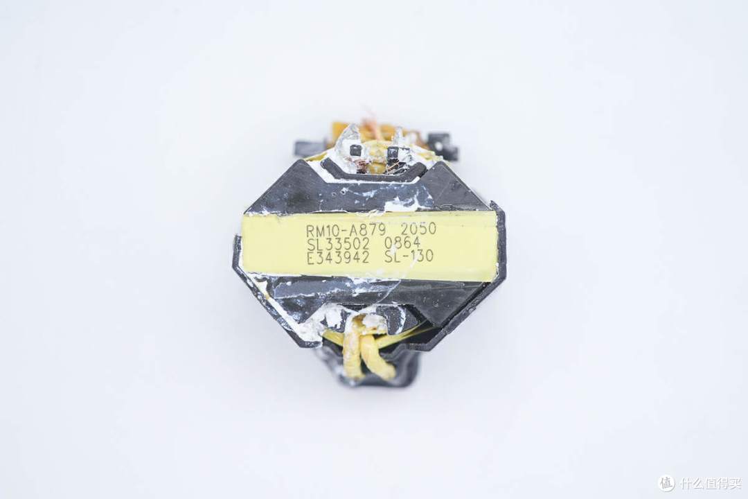 拆解报告:MECHREVO机械革命100W氮化镓充电器A879-200500C-CN1