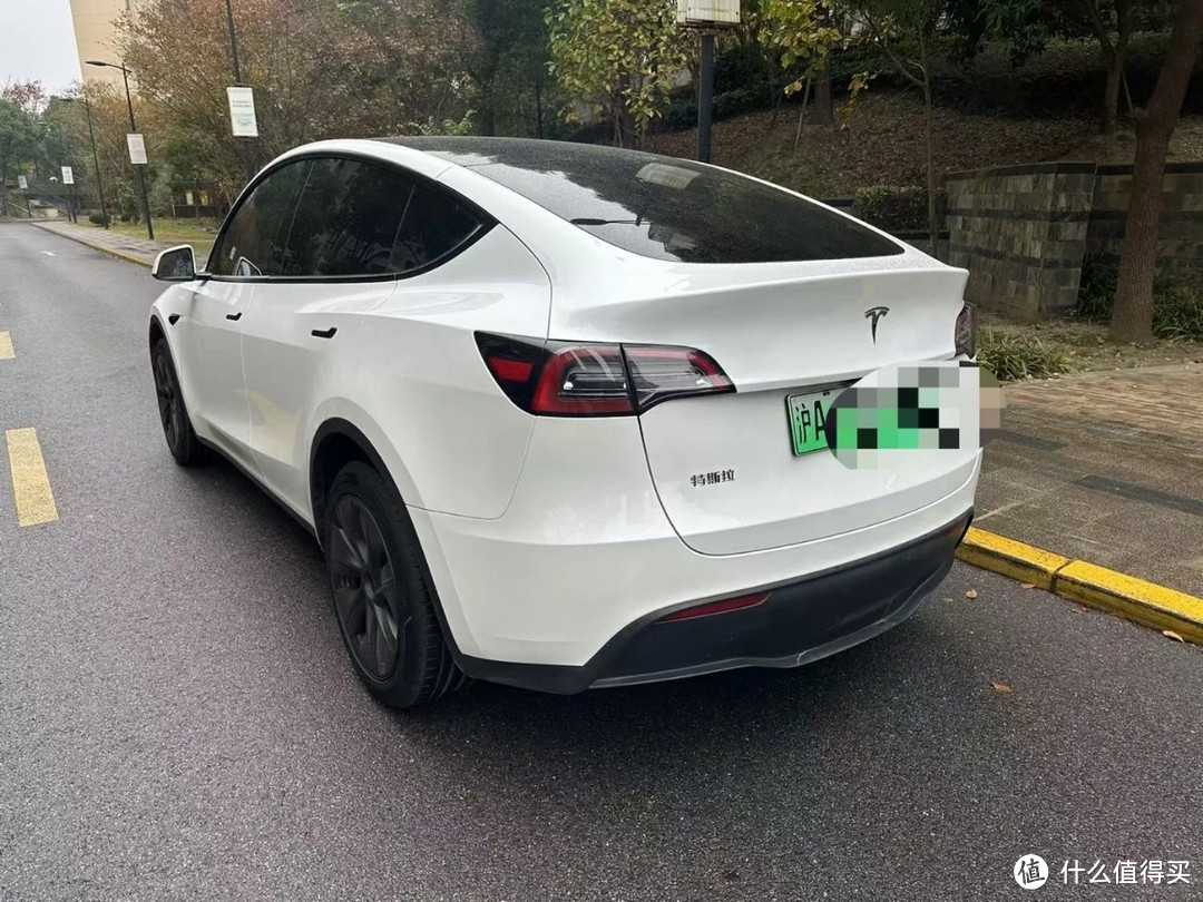 特斯拉 Model Y 标续版：北方冬季续航大考验