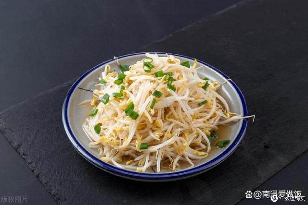 建议多吃碱性菜,排毒祛湿,健脾养胃,而且瘦得快
