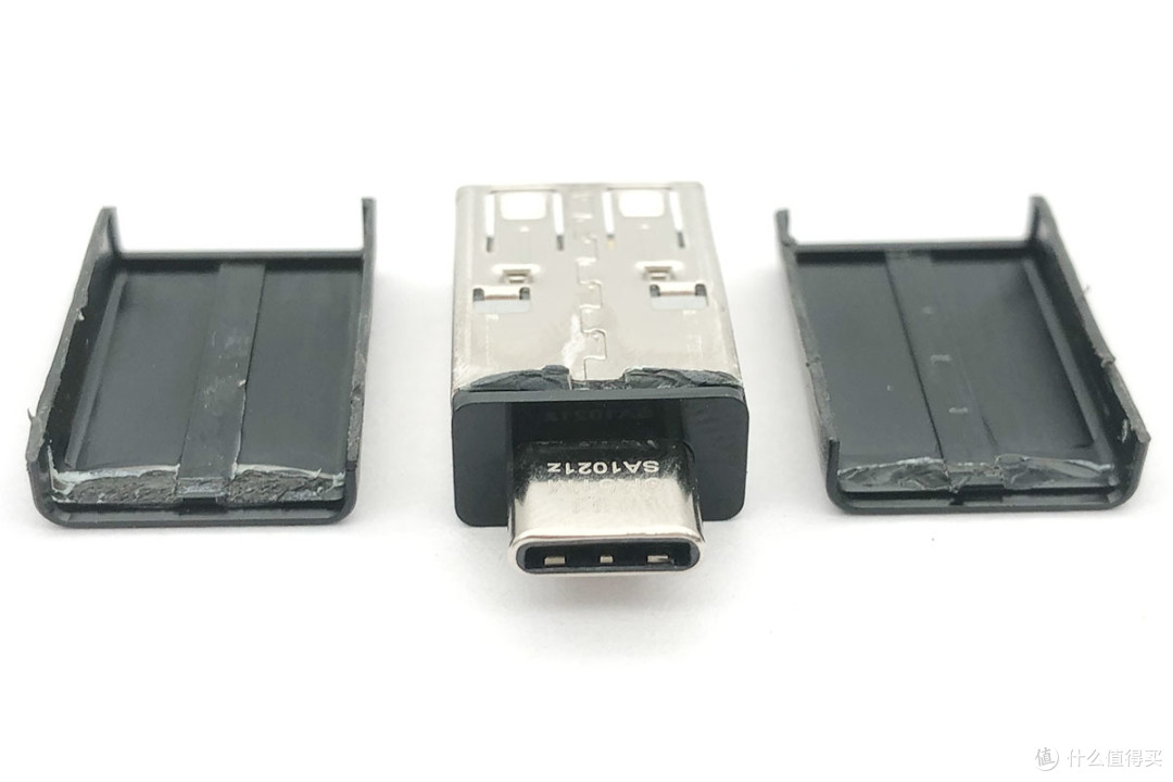拆解报告：戴尔DELL USB C公头转USB A 3.1 Gen2母头适配器  10G 15W  DP/N 09R5TM SA1021z Adapter USB C TO USB A 手机外接U盘 U盾