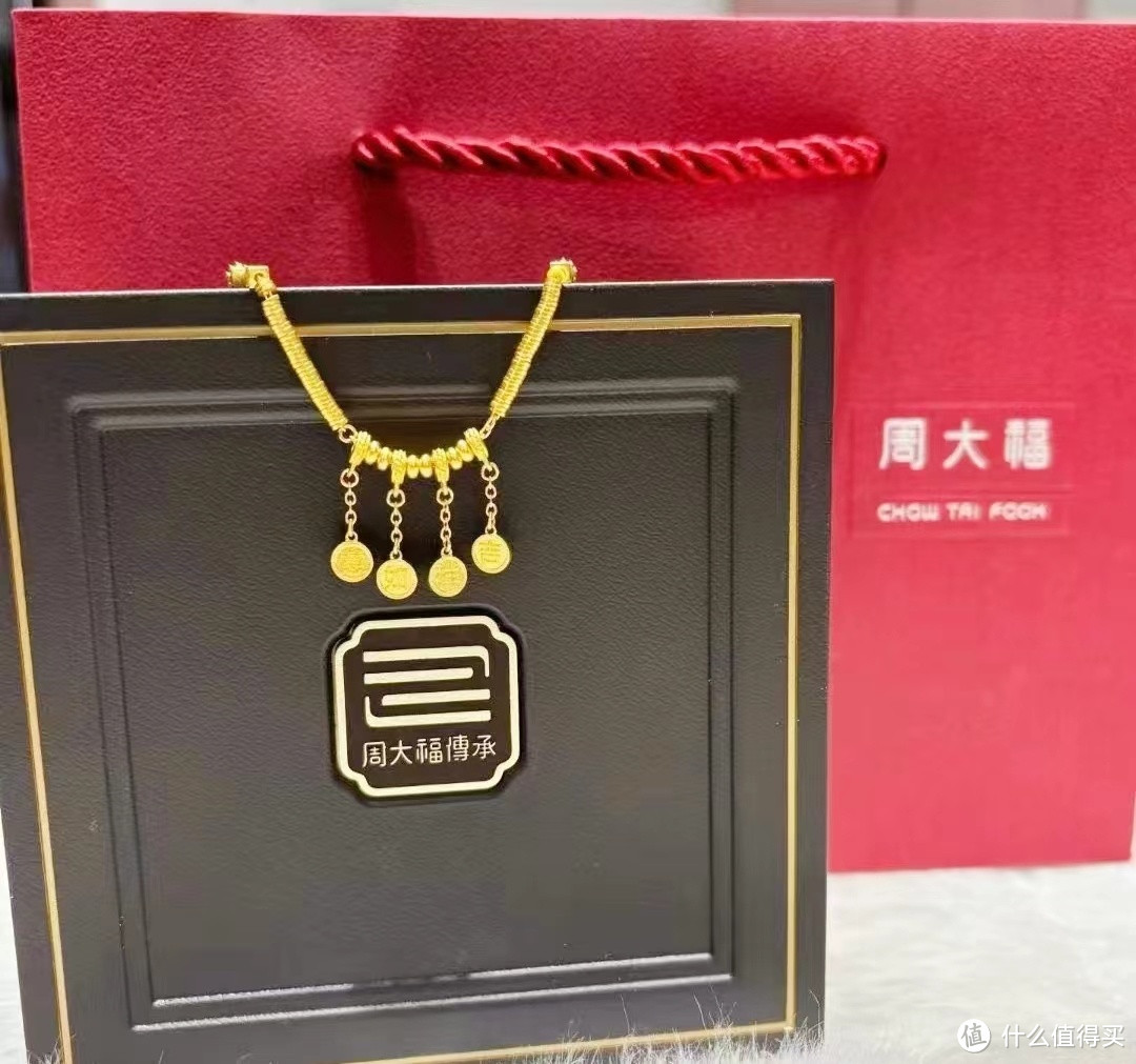 黄金魅力，藏蕴传承：周大福  吉祥如意盘缠黄金项链