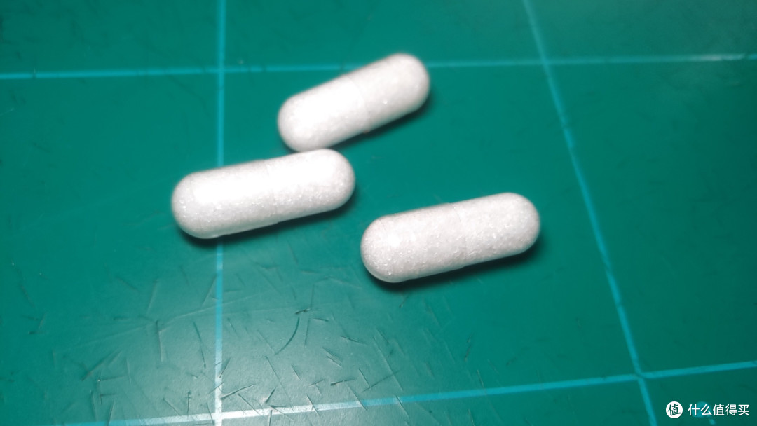 买这个保健品一般都是有慢支等问题或者甲亢，  新冠放开成品就趁机涨价，但是通过计算  原料其实不贵适合灌装自用；