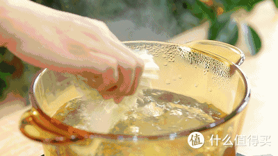 寒冷来袭,一碗炸酱面能否温暖你的心?