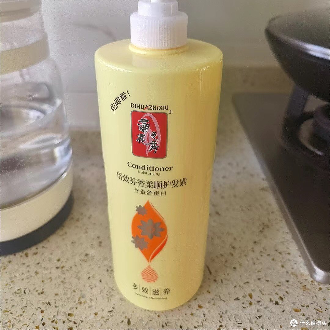 蒂花之秀护发素：深层修护，柔顺亮泽，焕发健康秀发
