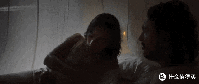 第一集就上尺度,Netflix的压轴剧爆了